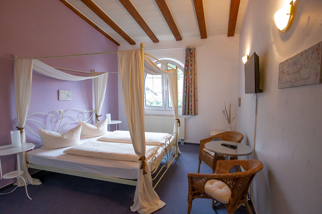 Ansicht Doppelzimmer Hotel Schlosshof Dolgesheim